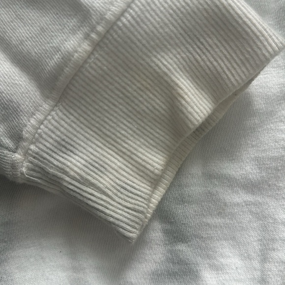 super cute and comfy size XL blue and white tie dye Pepperdine crewneck - Picture 4 of 4